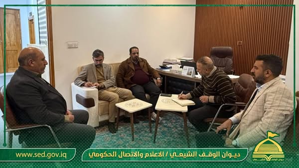 اللجنة التحضيرية للمسيرة الشعبانية في دائرة العتبات المقدسة والمزارات الشيعية الشريفة تعقد اجتماعاً مع الملاك المتقدم لأمانتي مسجديّ الكوفة والسهلة المعظمين