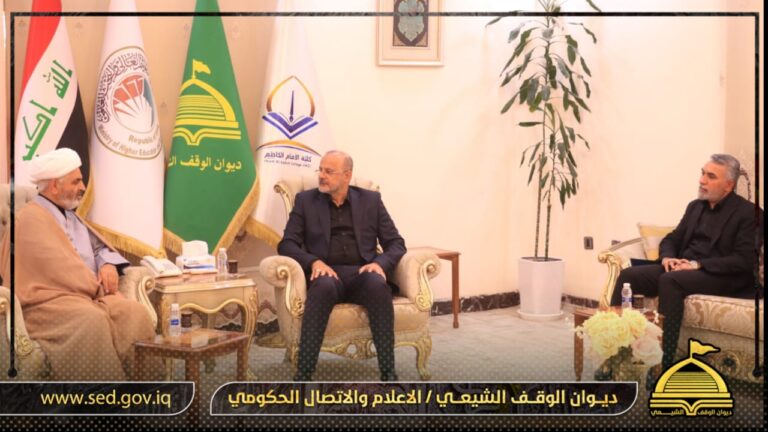 كليتي الإمام الكاظم والمعارف يبحثان سبل التعاون المشترك وتبادل الخبرات العلمية