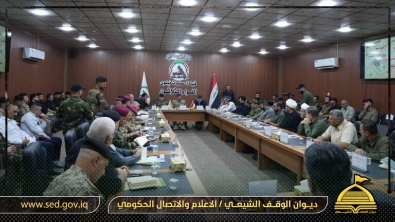 لضمان انسيابية الحركة وتوفير الأمن والخدمات للزائرين الوقف الشيعي في نينوى يشارك بالاجتماع الأمني لزيارة عاشوراء