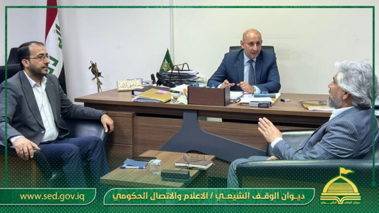 مدير عام الدائرة الإدارية والمالية وممثل هيئة النزاهة يبحثان سبل التعاون التدريبي بين الجانبين