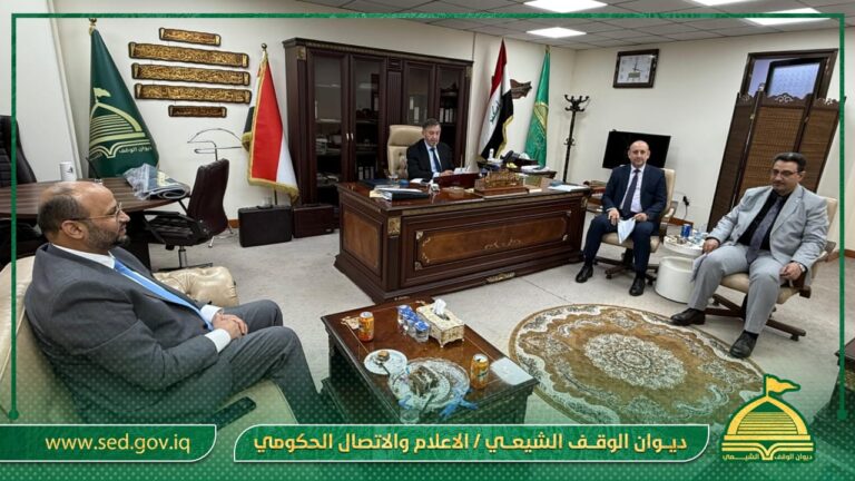 لإنصاف العاملين في المؤسسات الدينية (حسبه لله)… الوكيل الإداري والمالي لديوان الوقف الشيعي يترأس اجتماعاً موسعاً مع عدد من المدراء العامين